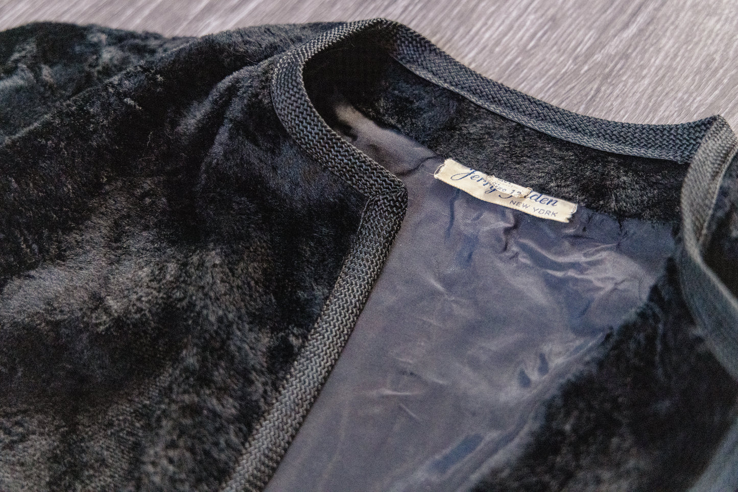 Vintage Jerry gildan New York xs womens fur coat in black